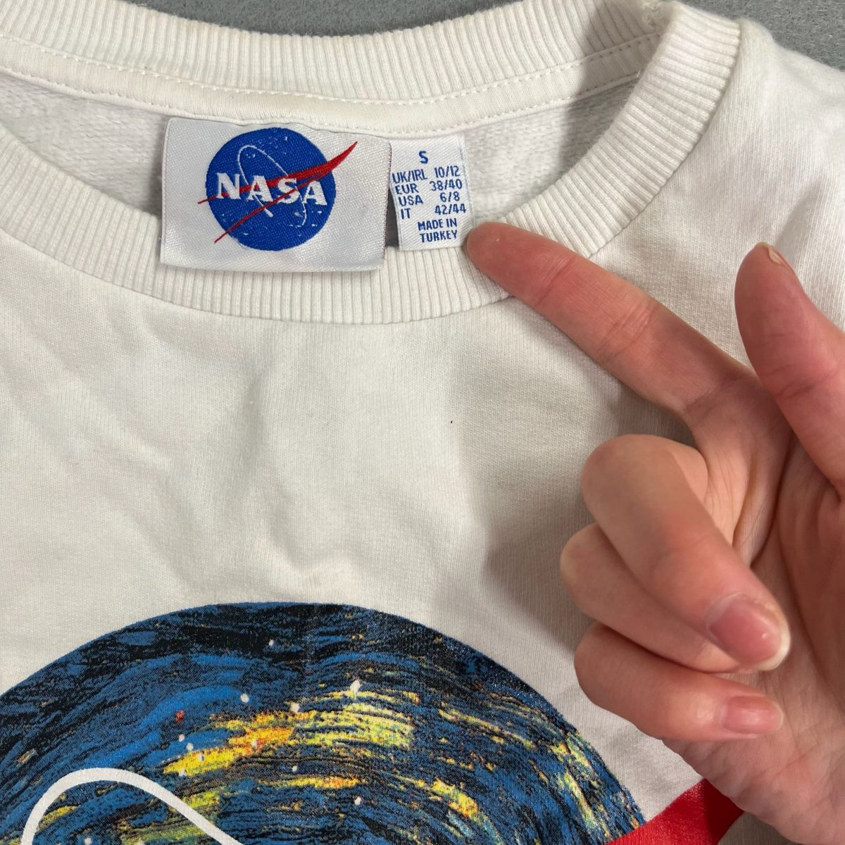 Nasa White Blue Long Sleeved Sweatshirt Mens Size S - Image 6